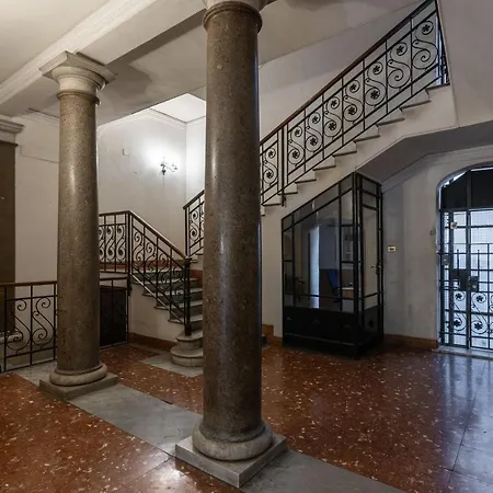 Vatican Portrait Guest house *